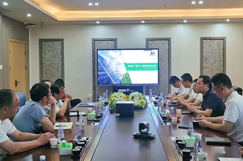厦门市委常委、常务副市长黄晓舟一行莅临bb贝博中国指导工作