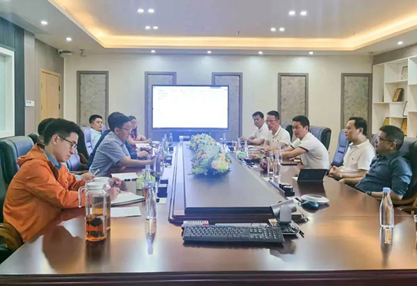 集美区副区长曾胜军莅临bb贝博中国指导工作