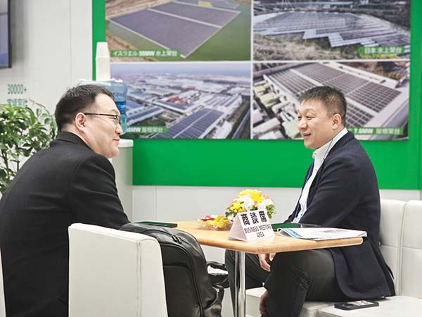bb贝博中国东京PV EXPO现场